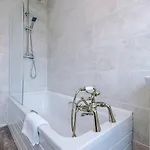 Charming And Modern 3br Steps Away From Center Tatil Evi