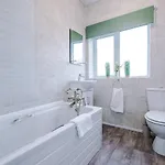 Tatil Evi Charming And Modern 3br Steps Away From Center York