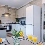 Charming And Modern 3br Steps Away From Center York