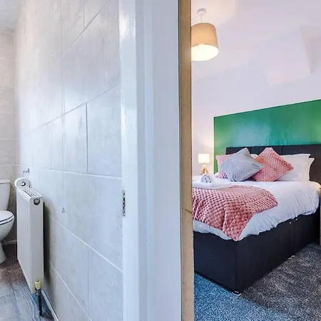 Charming And Modern 3br Steps Away From Center Casa de Férias York