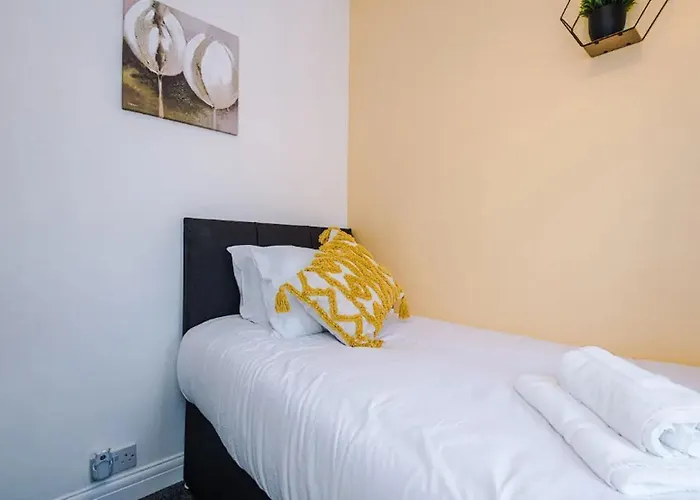 Vakantiehuis Charming And Modern 3br Steps Away From Center *